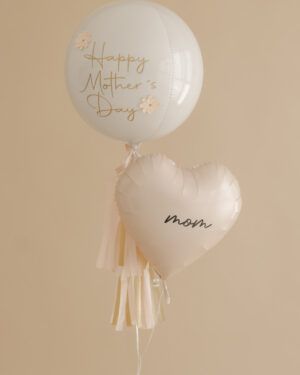 Globo flores y corazón mamá